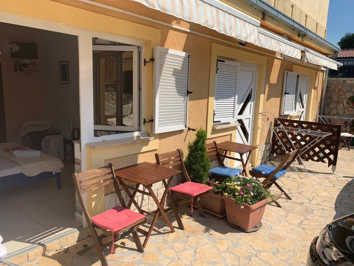 Apartmani Noelle Novi Vinodolski Exterior photo